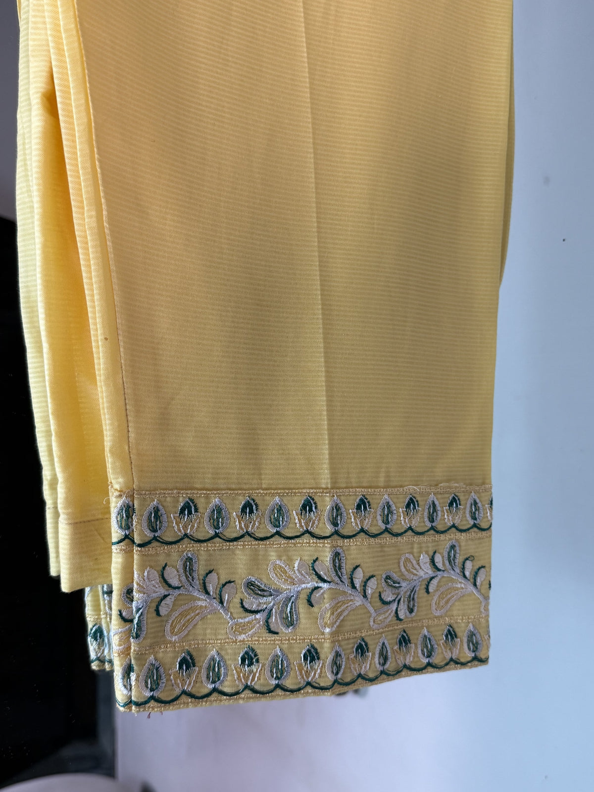 Ara 2 Piece – yellow 2-piece outfit