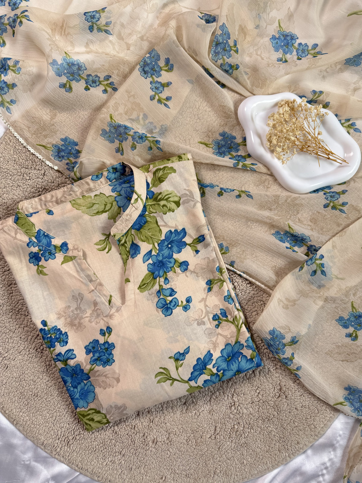 Lure 3 Piece – beige 3-piece outfit