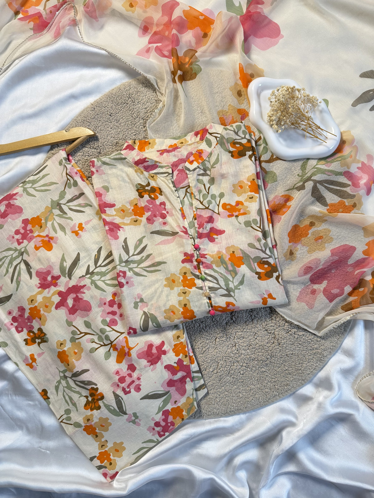 Sera 3 Piece – ivory 3-piece outfit